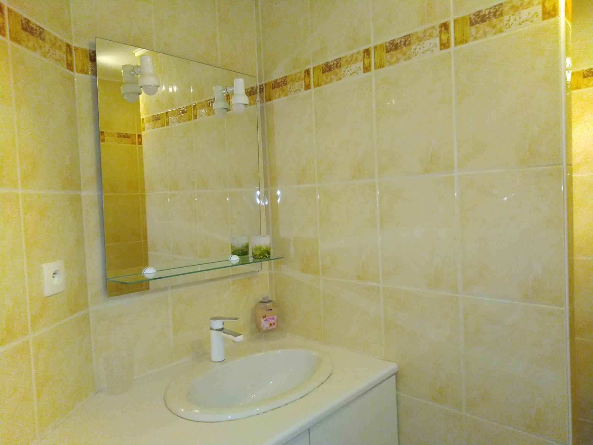 Spacieuse Maison De Village Climatisee Avec Jardin Patio Bessan Luaran gambar